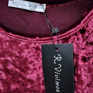 traje hermoso de buena calidad size 8/10 M color 'VINO'